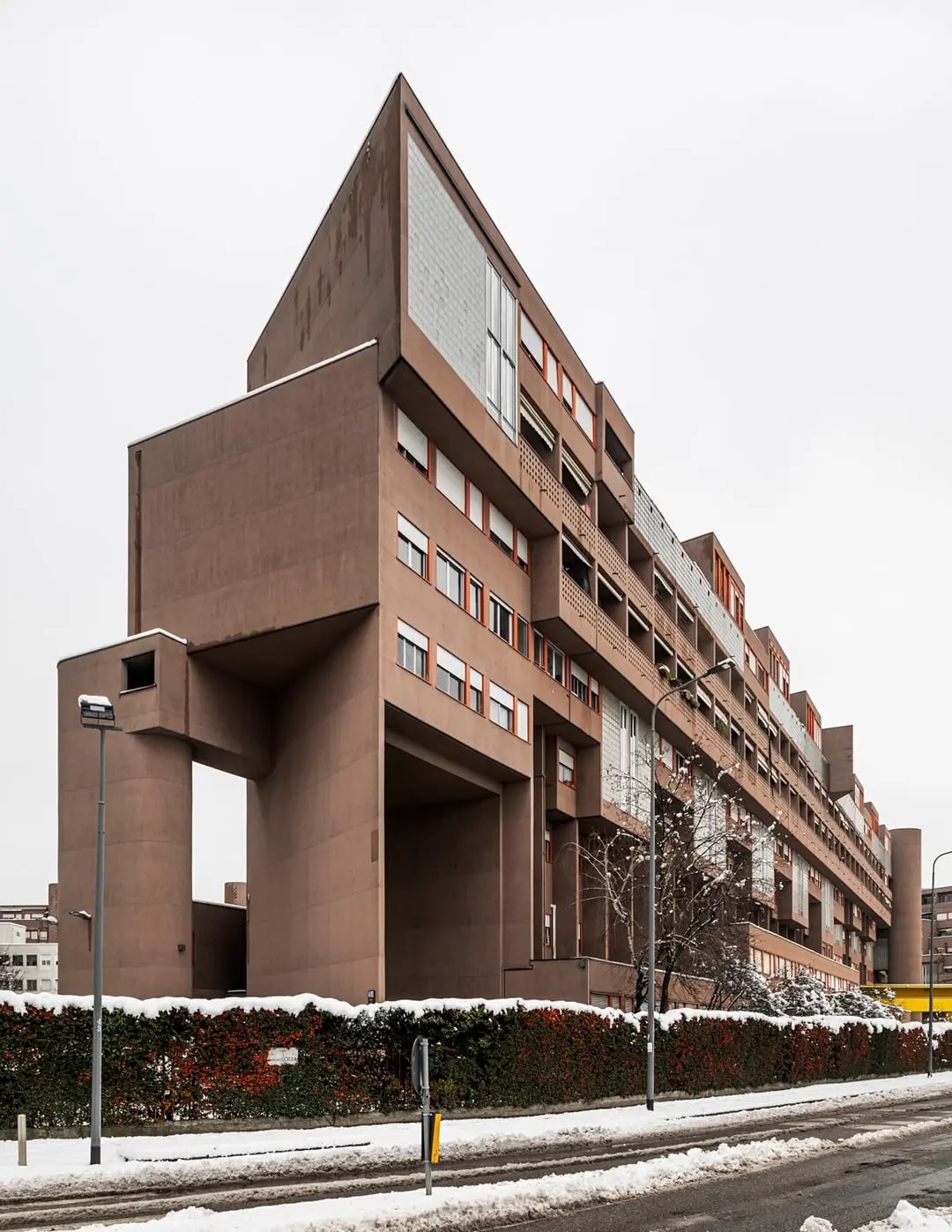 Shapes and forms of Condominio Monte Amiata